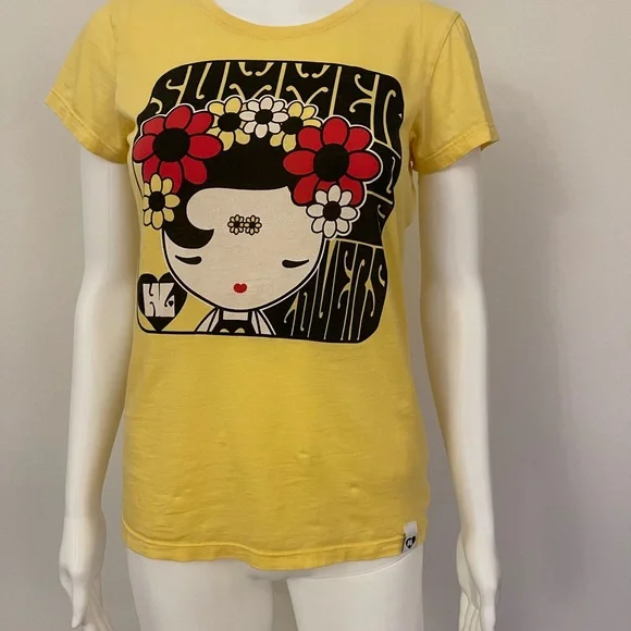 Harajuku Lovers Yellow Graphic Tee Vintage 2000 - Picture 3 of 12